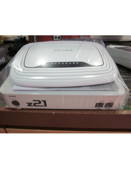 ROCO z21 Start +ROUTER y Claves