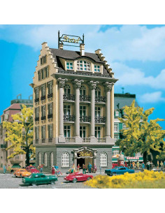 N VOLLMER 47652 HOTEL