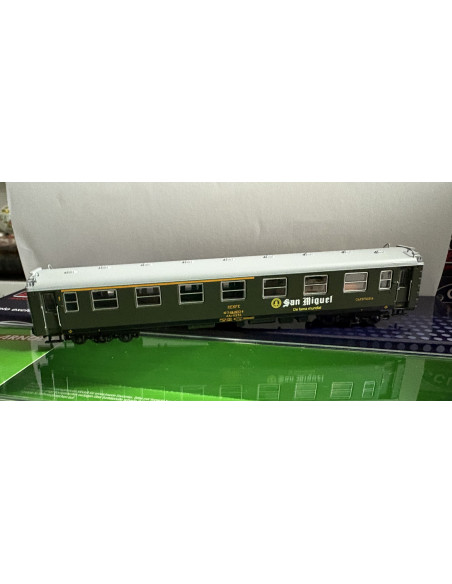 copy of N ARNOLD HN6474 SET REPSOL RENFE